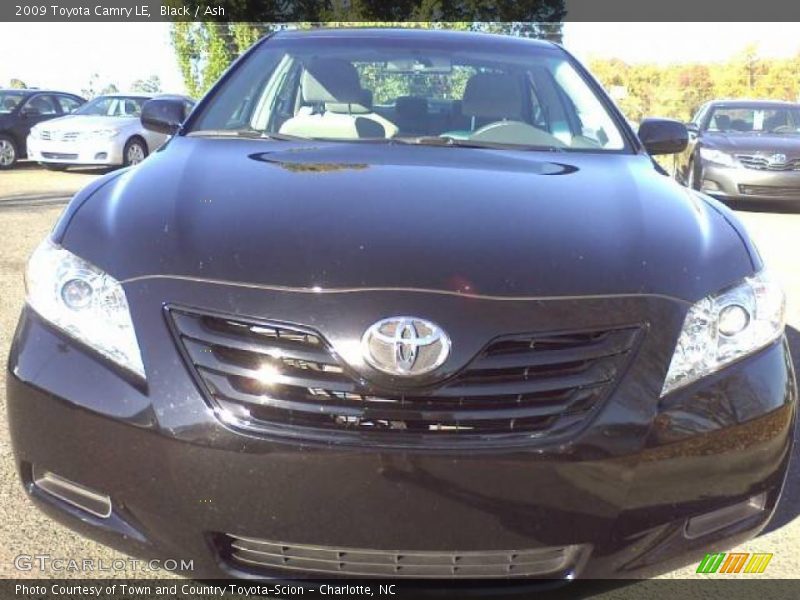 Black / Ash 2009 Toyota Camry LE