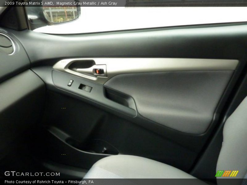 Magnetic Gray Metallic / Ash Gray 2009 Toyota Matrix S AWD