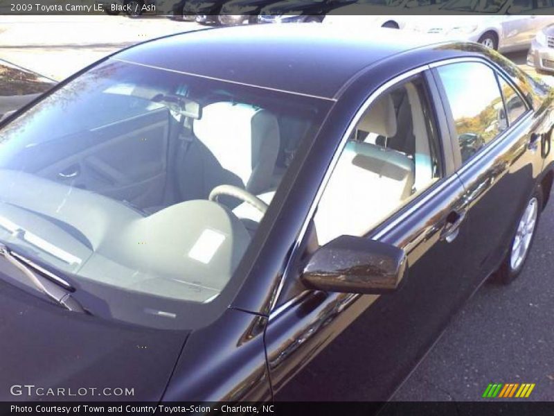 Black / Ash 2009 Toyota Camry LE