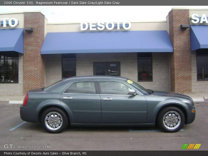 Magnesium Pearlcoat / Dark Slate Gray/Light Slate Gray 2006 Chrysler 300