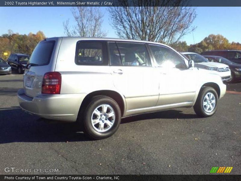 Millennium Silver Metallic / Gray 2002 Toyota Highlander V6