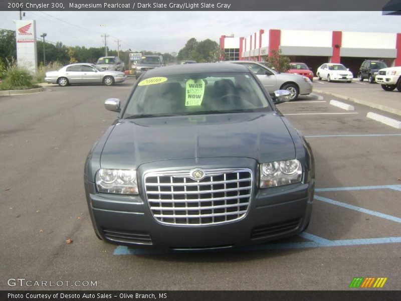 Magnesium Pearlcoat / Dark Slate Gray/Light Slate Gray 2006 Chrysler 300