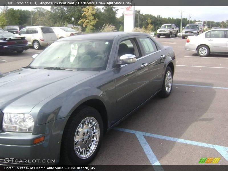 Magnesium Pearlcoat / Dark Slate Gray/Light Slate Gray 2006 Chrysler 300