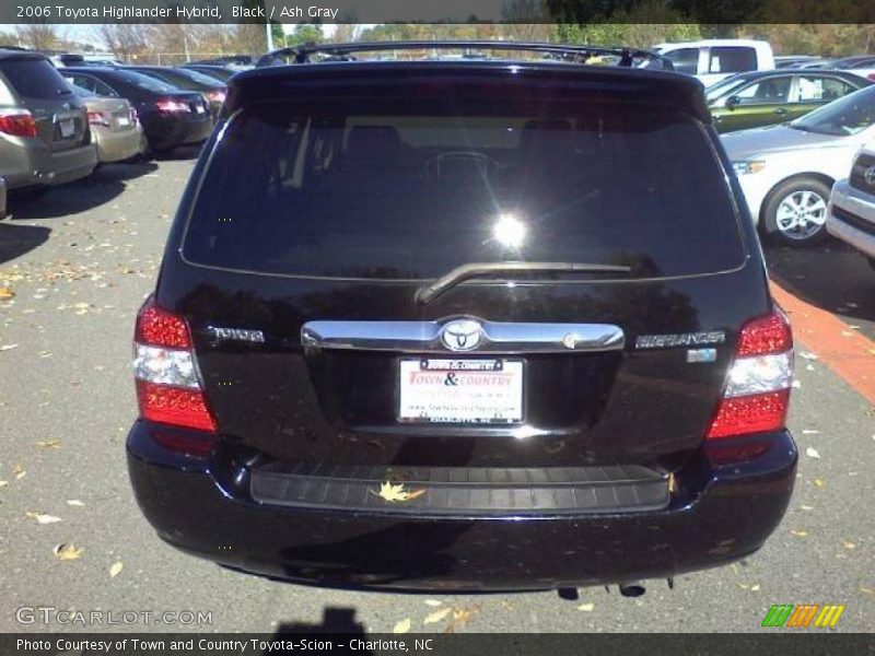 Black / Ash Gray 2006 Toyota Highlander Hybrid