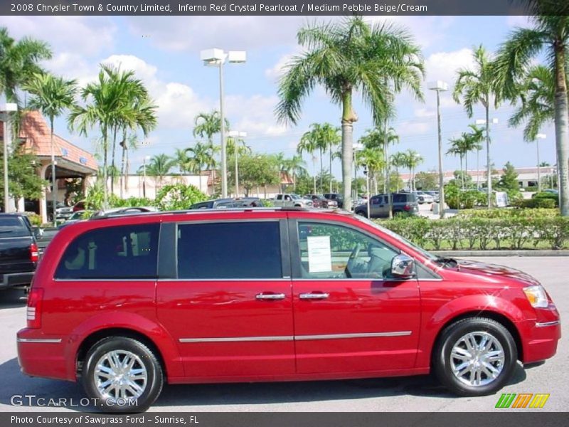 Inferno Red Crystal Pearlcoat / Medium Pebble Beige/Cream 2008 Chrysler Town & Country Limited