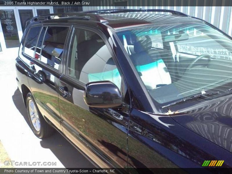 Black / Ash Gray 2006 Toyota Highlander Hybrid