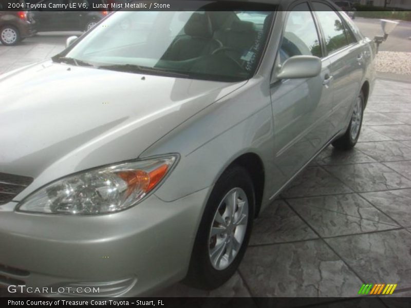 Lunar Mist Metallic / Stone 2004 Toyota Camry LE V6