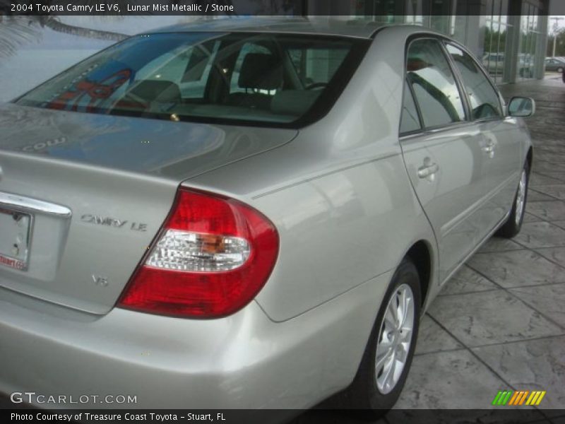Lunar Mist Metallic / Stone 2004 Toyota Camry LE V6