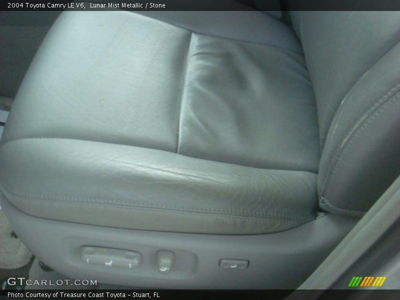 Lunar Mist Metallic / Stone 2004 Toyota Camry LE V6