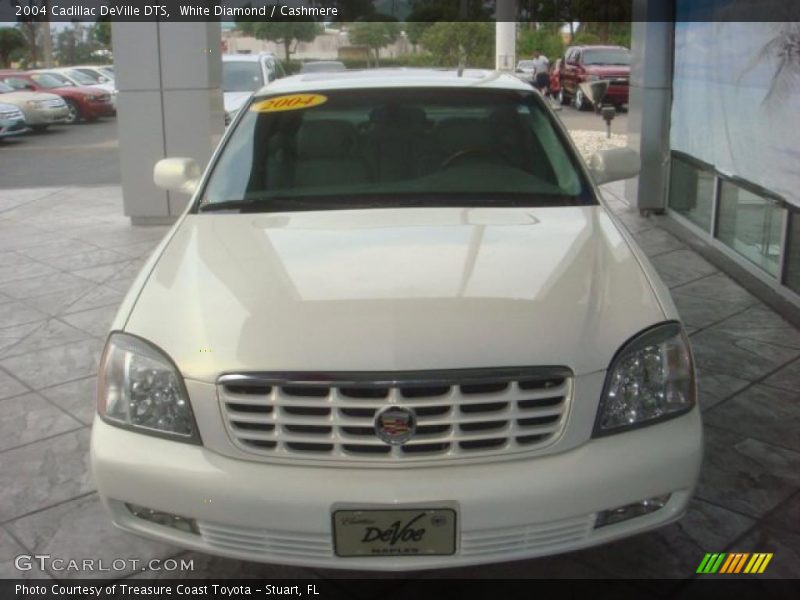 White Diamond / Cashmere 2004 Cadillac DeVille DTS