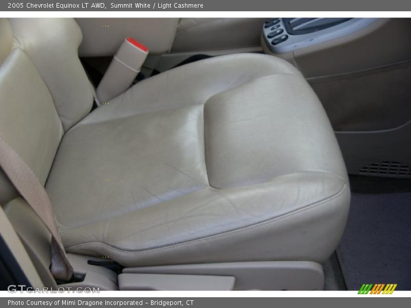 Summit White / Light Cashmere 2005 Chevrolet Equinox LT AWD