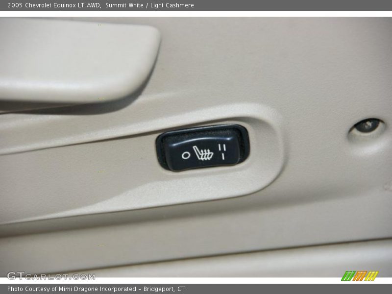 Summit White / Light Cashmere 2005 Chevrolet Equinox LT AWD