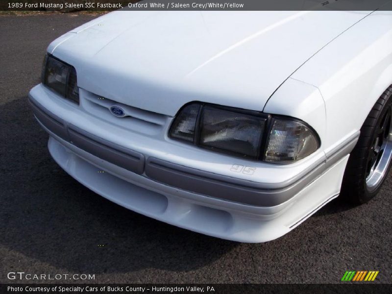 Oxford White / Saleen Grey/White/Yellow 1989 Ford Mustang Saleen SSC Fastback