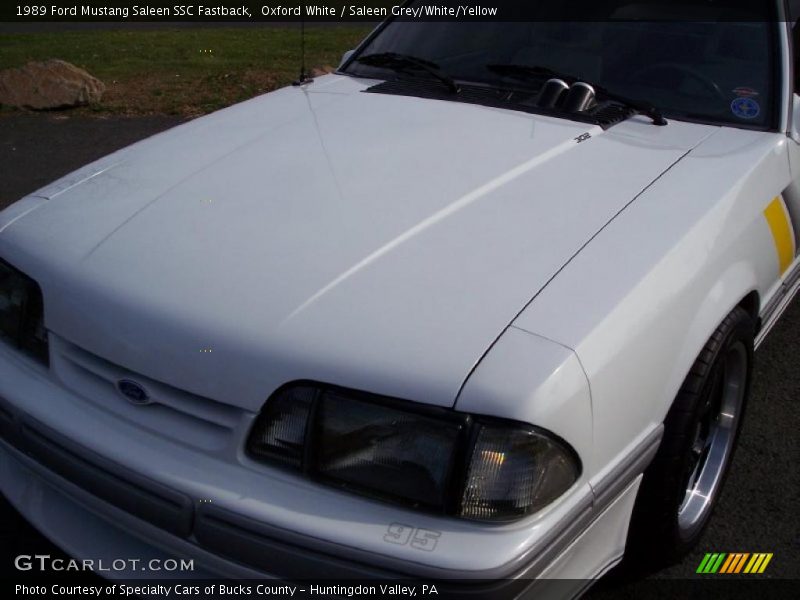 Oxford White / Saleen Grey/White/Yellow 1989 Ford Mustang Saleen SSC Fastback