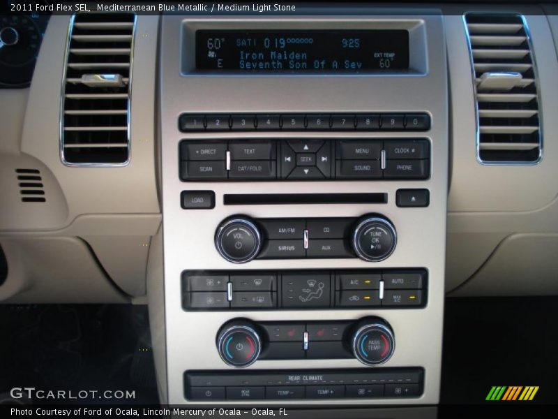 Controls of 2011 Flex SEL