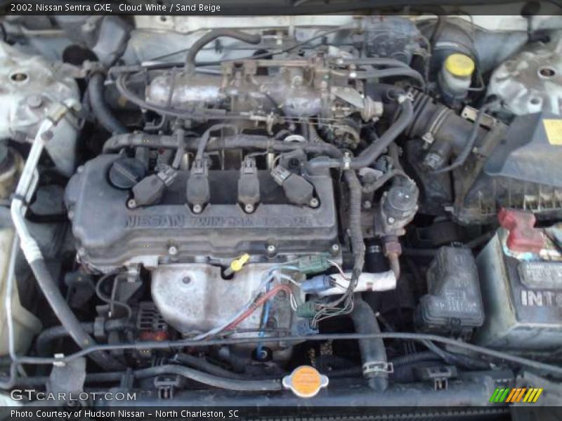 Cloud White / Sand Beige 2002 Nissan Sentra GXE