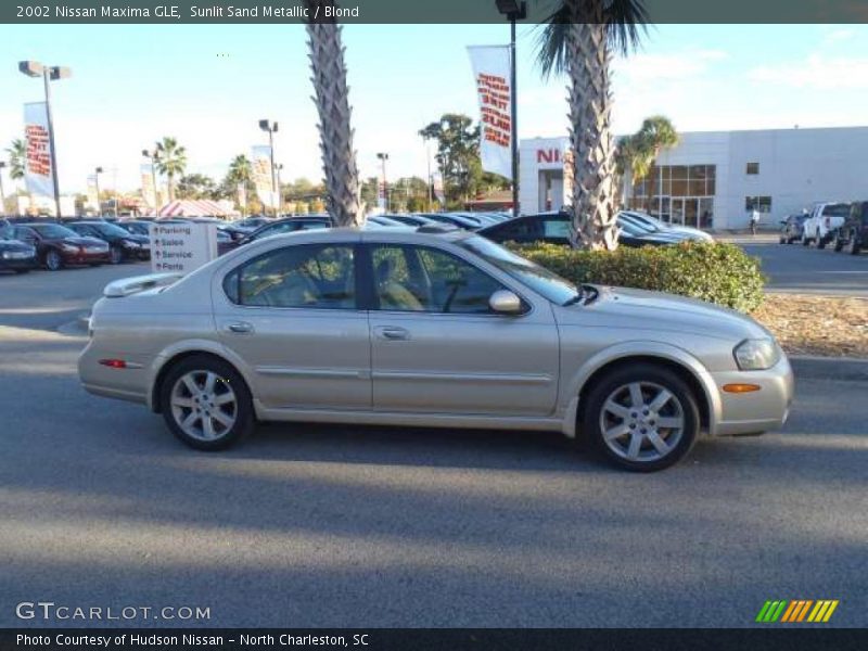 Sunlit Sand Metallic / Blond 2002 Nissan Maxima GLE