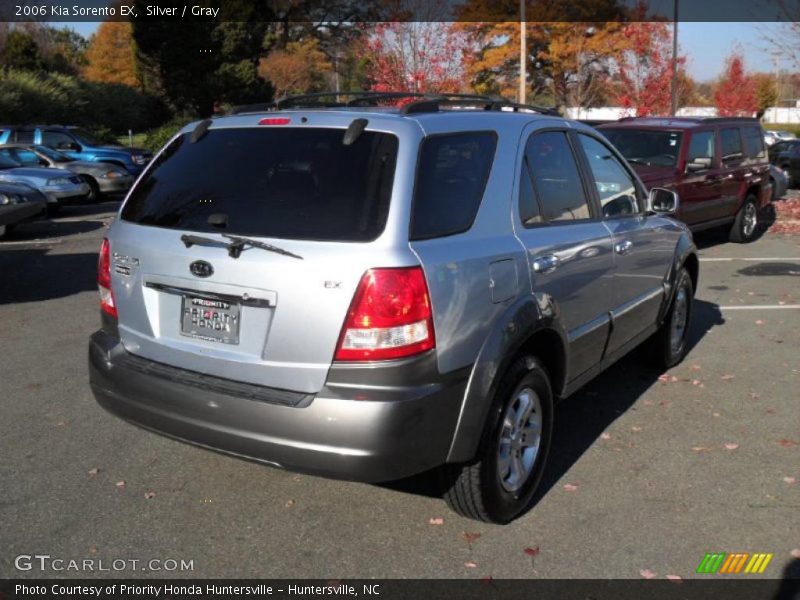 Silver / Gray 2006 Kia Sorento EX