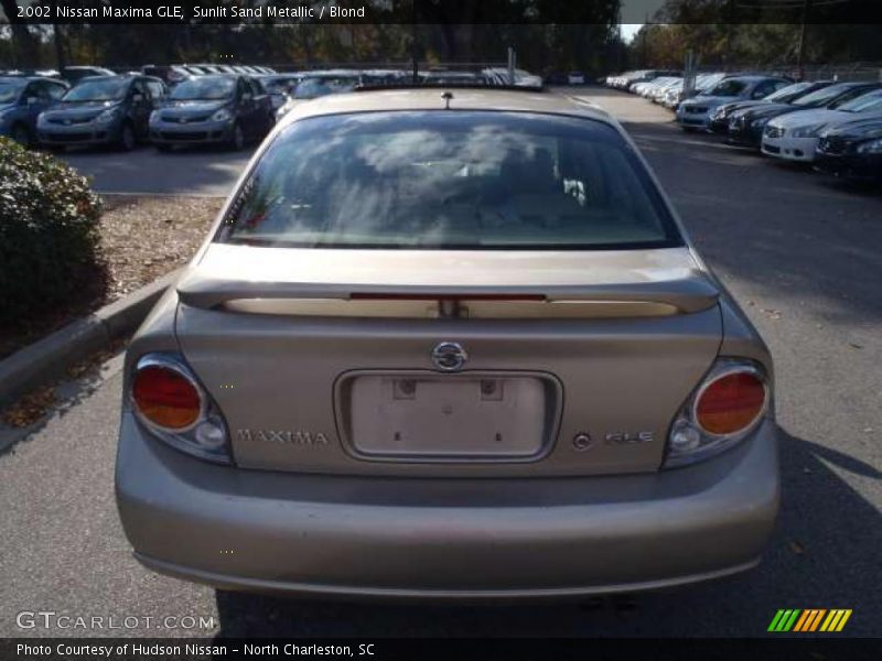 Sunlit Sand Metallic / Blond 2002 Nissan Maxima GLE