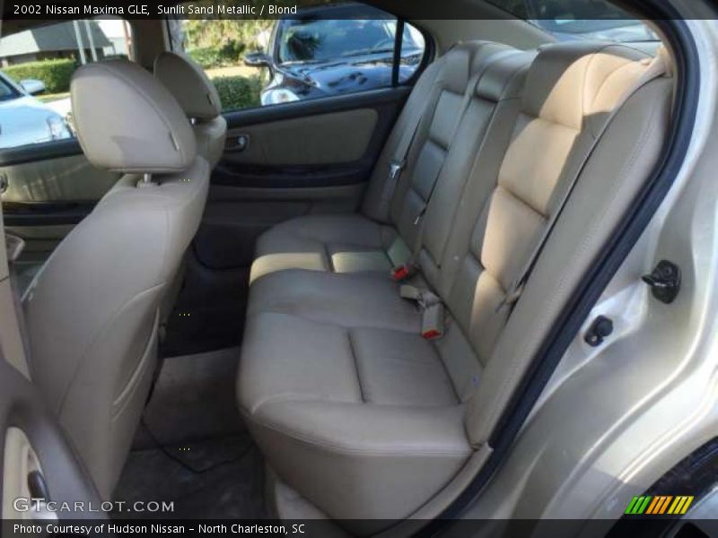Sunlit Sand Metallic / Blond 2002 Nissan Maxima GLE