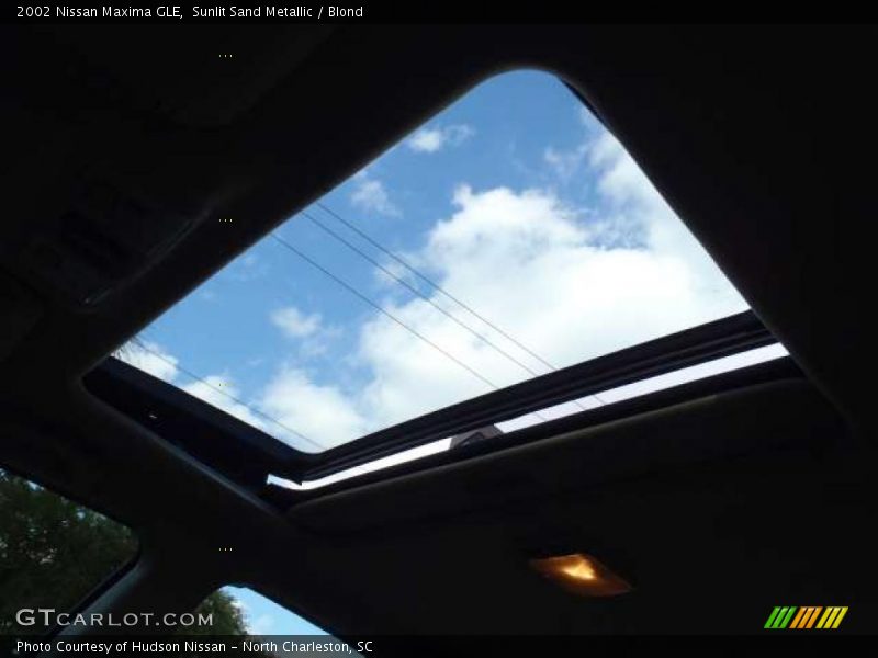 Sunlit Sand Metallic / Blond 2002 Nissan Maxima GLE