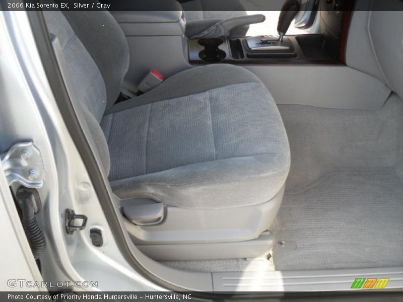 Silver / Gray 2006 Kia Sorento EX