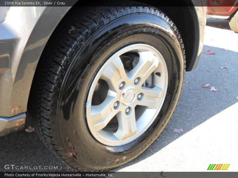 Silver / Gray 2006 Kia Sorento EX