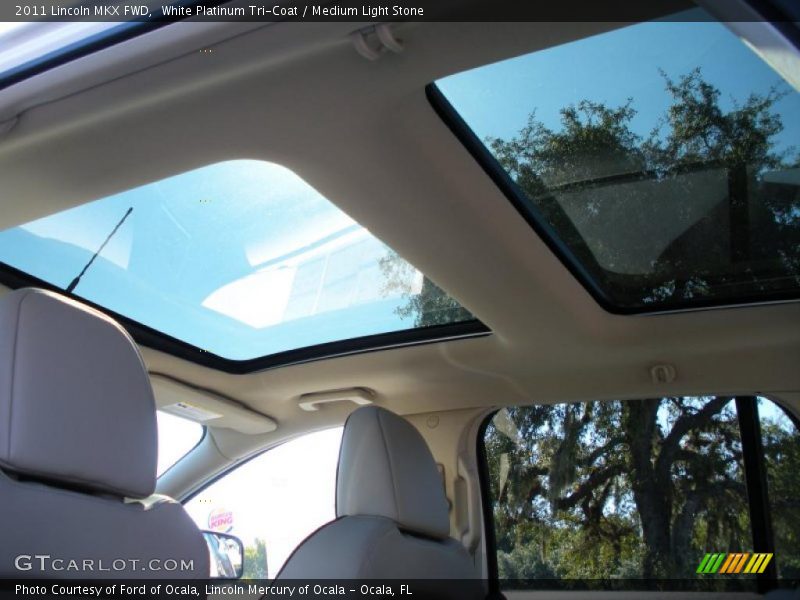 Sunroof of 2011 MKX FWD