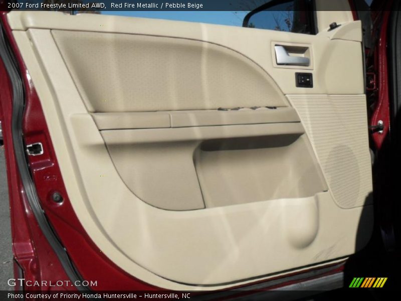 Door Panel of 2007 Freestyle Limited AWD