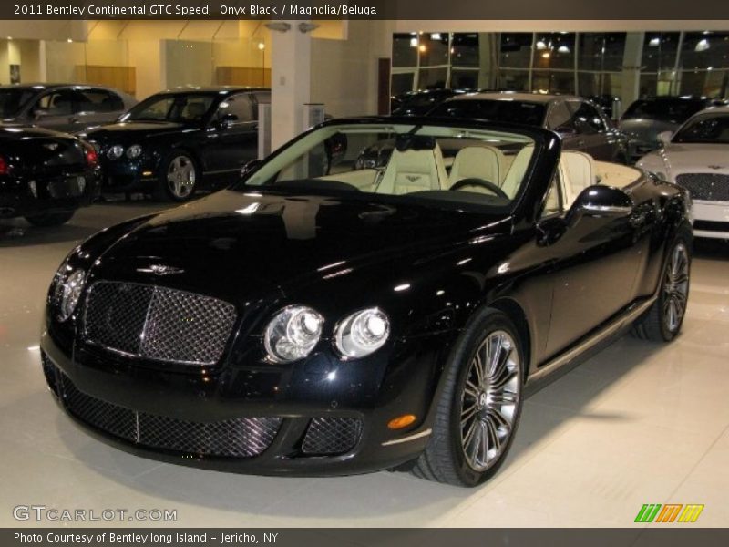 Front 3/4 View of 2011 Continental GTC Speed