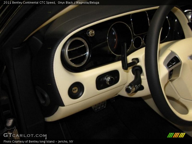 Controls of 2011 Continental GTC Speed