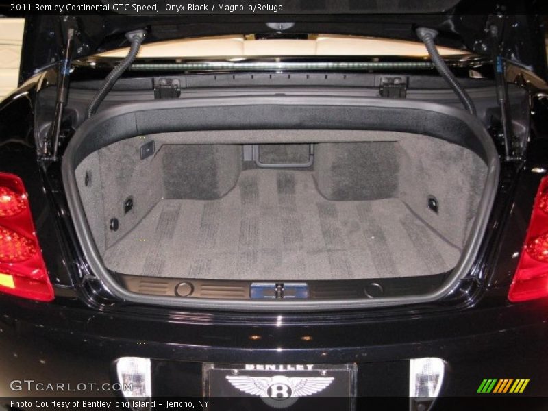  2011 Continental GTC Speed Trunk