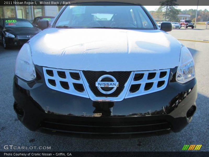 Wicked Black / Black 2011 Nissan Rogue S