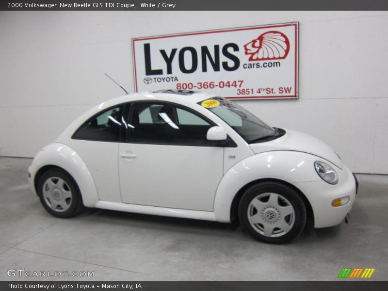 White / Grey 2000 Volkswagen New Beetle GLS TDI Coupe