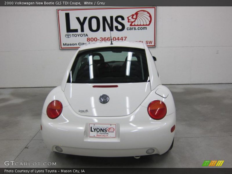 White / Grey 2000 Volkswagen New Beetle GLS TDI Coupe