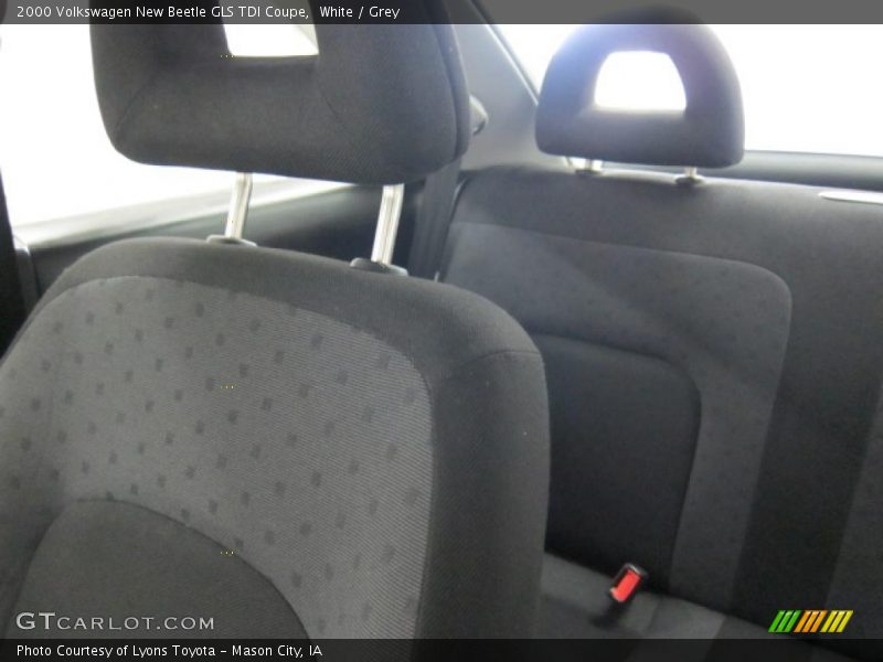 White / Grey 2000 Volkswagen New Beetle GLS TDI Coupe