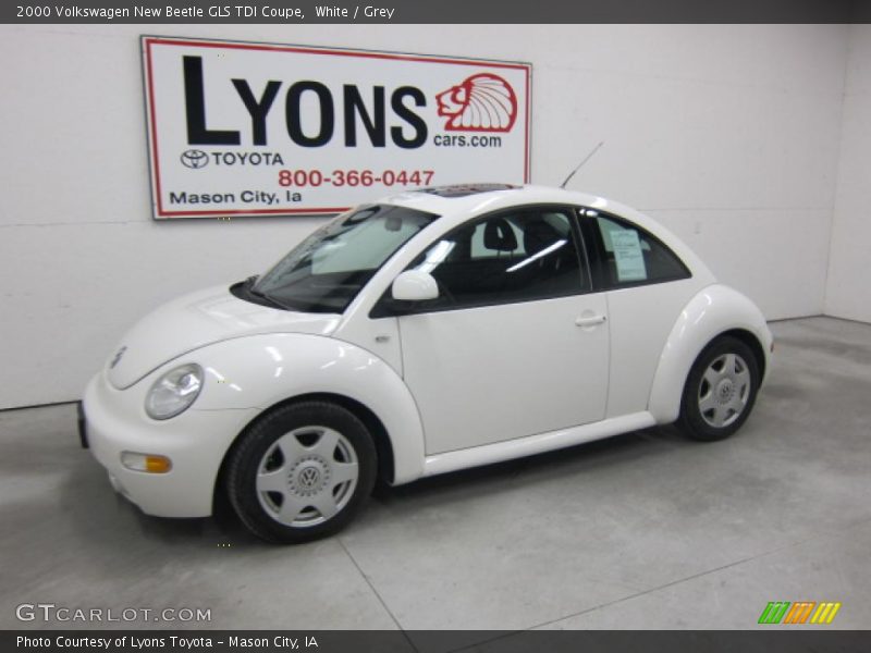 White / Grey 2000 Volkswagen New Beetle GLS TDI Coupe