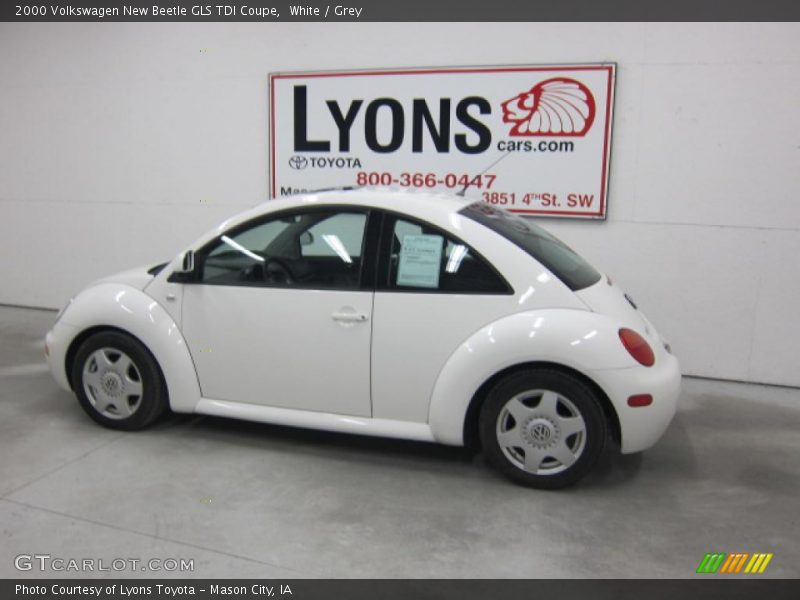 White / Grey 2000 Volkswagen New Beetle GLS TDI Coupe