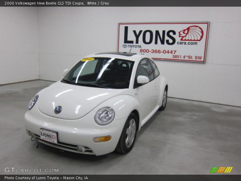 White / Grey 2000 Volkswagen New Beetle GLS TDI Coupe