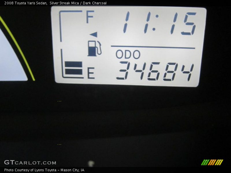 Silver Streak Mica / Dark Charcoal 2008 Toyota Yaris Sedan