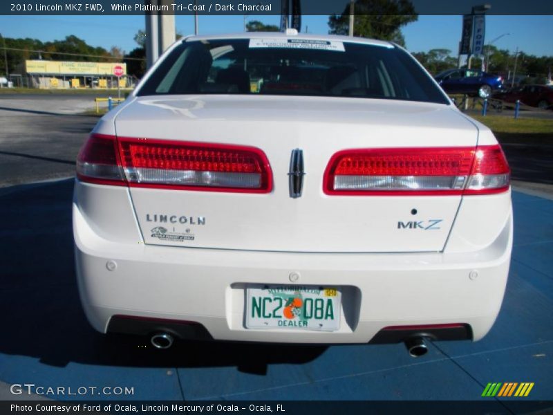 White Platinum Tri-Coat / Dark Charcoal 2010 Lincoln MKZ FWD