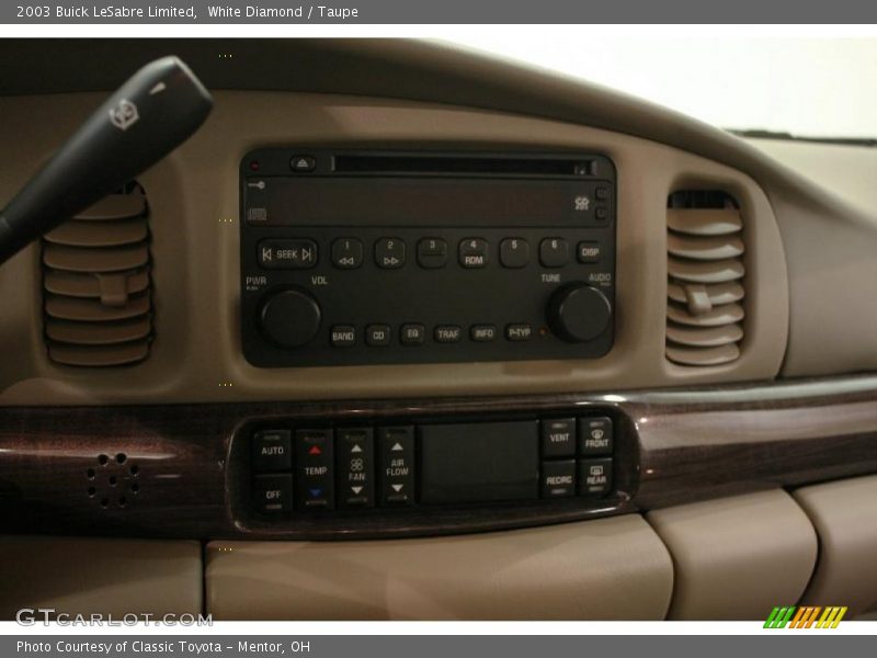 White Diamond / Taupe 2003 Buick LeSabre Limited