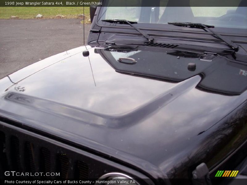 Black / Green/Khaki 1998 Jeep Wrangler Sahara 4x4
