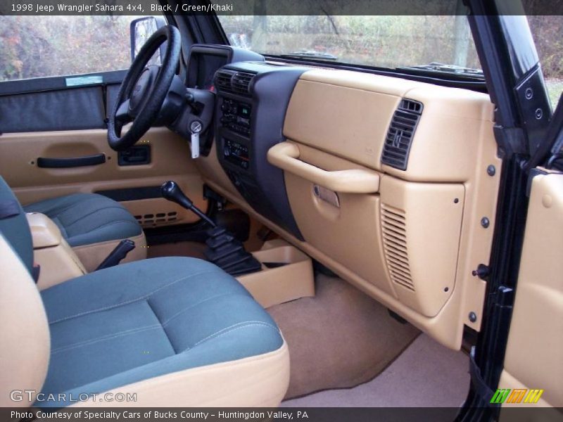  1998 Wrangler Sahara 4x4 Green/Khaki Interior