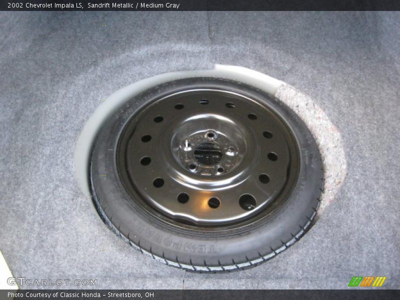 Sandrift Metallic / Medium Gray 2002 Chevrolet Impala LS