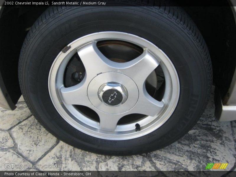 Sandrift Metallic / Medium Gray 2002 Chevrolet Impala LS