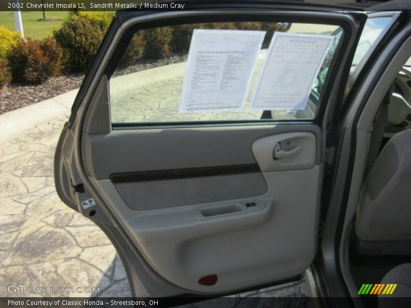 Sandrift Metallic / Medium Gray 2002 Chevrolet Impala LS