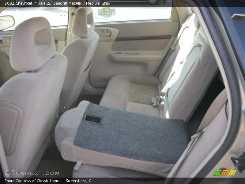 Sandrift Metallic / Medium Gray 2002 Chevrolet Impala LS
