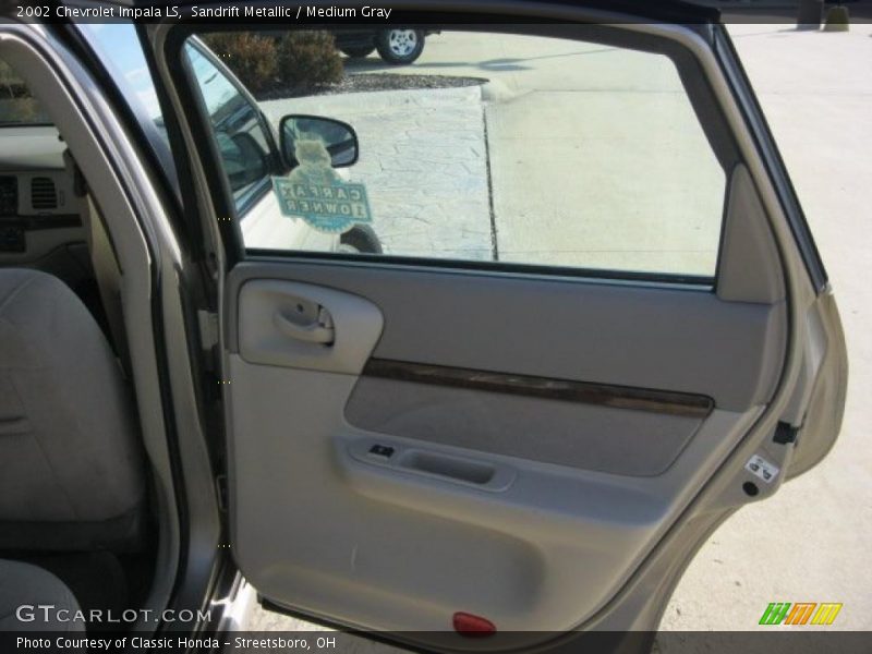 Sandrift Metallic / Medium Gray 2002 Chevrolet Impala LS