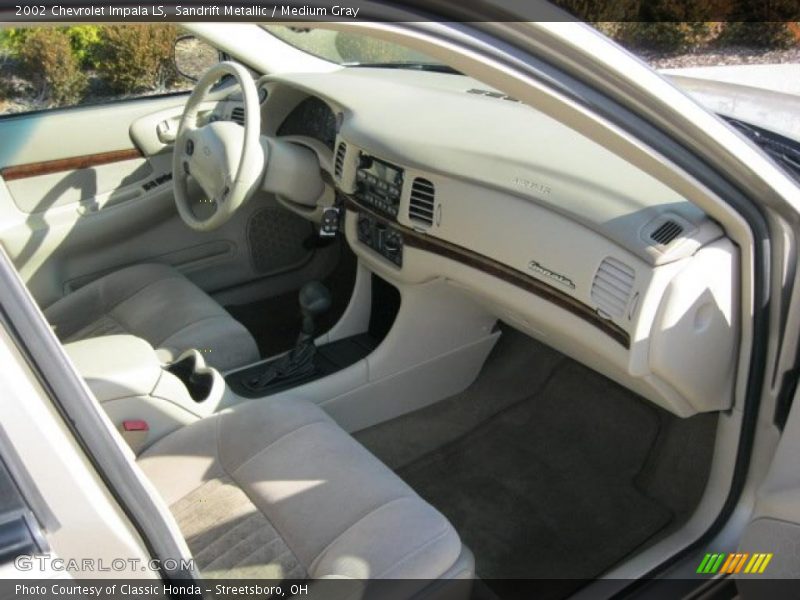 Sandrift Metallic / Medium Gray 2002 Chevrolet Impala LS